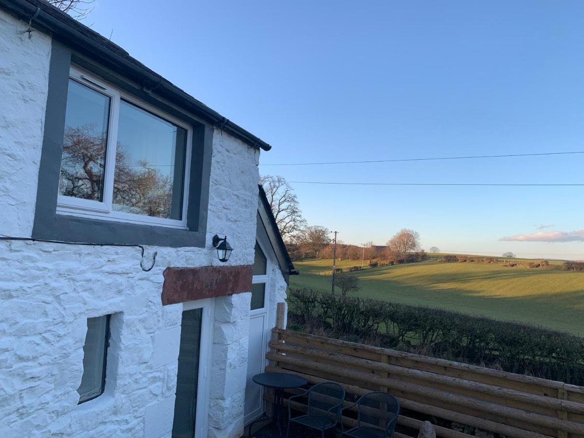 Delightful One Bed Lake District Cottage เพนริท ภายนอก รูปภาพ