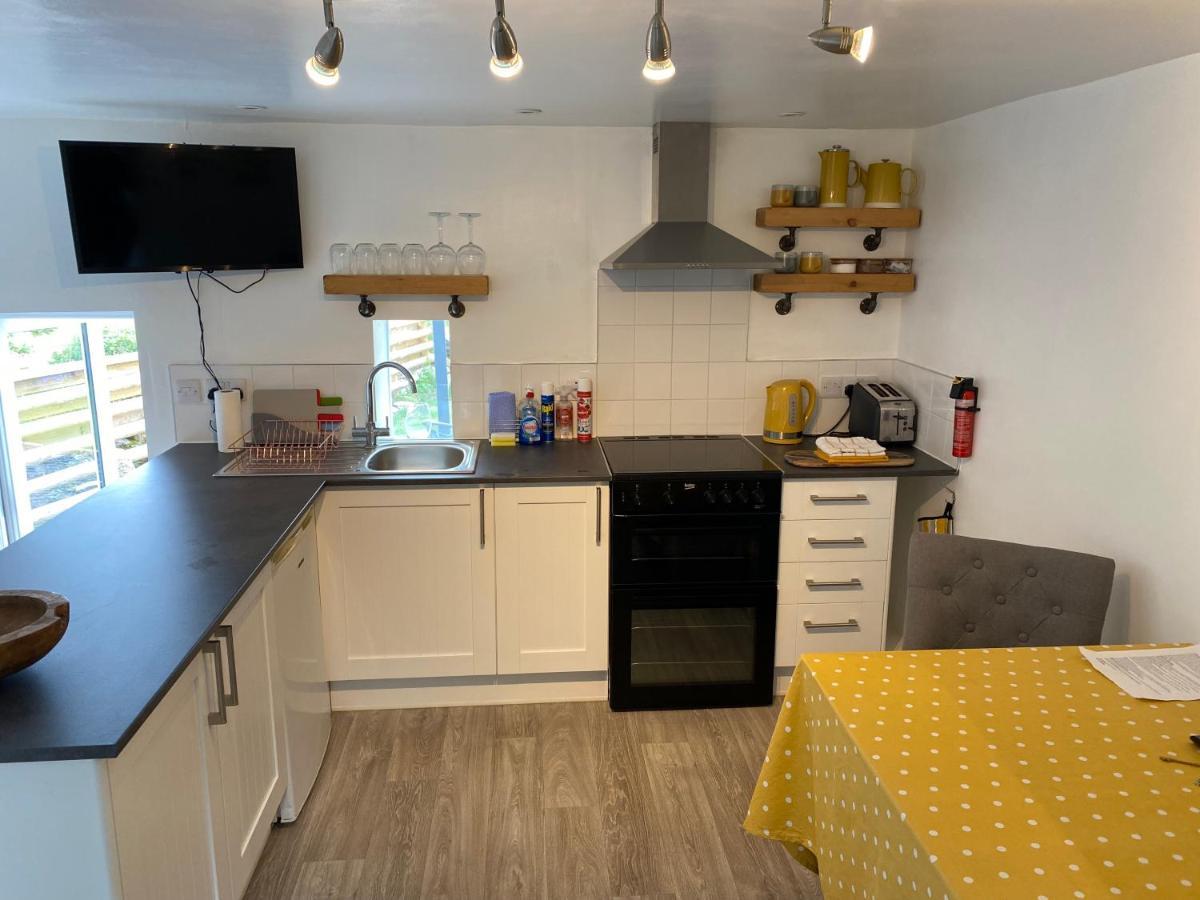 Delightful One Bed Lake District Cottage เพนริท ภายนอก รูปภาพ